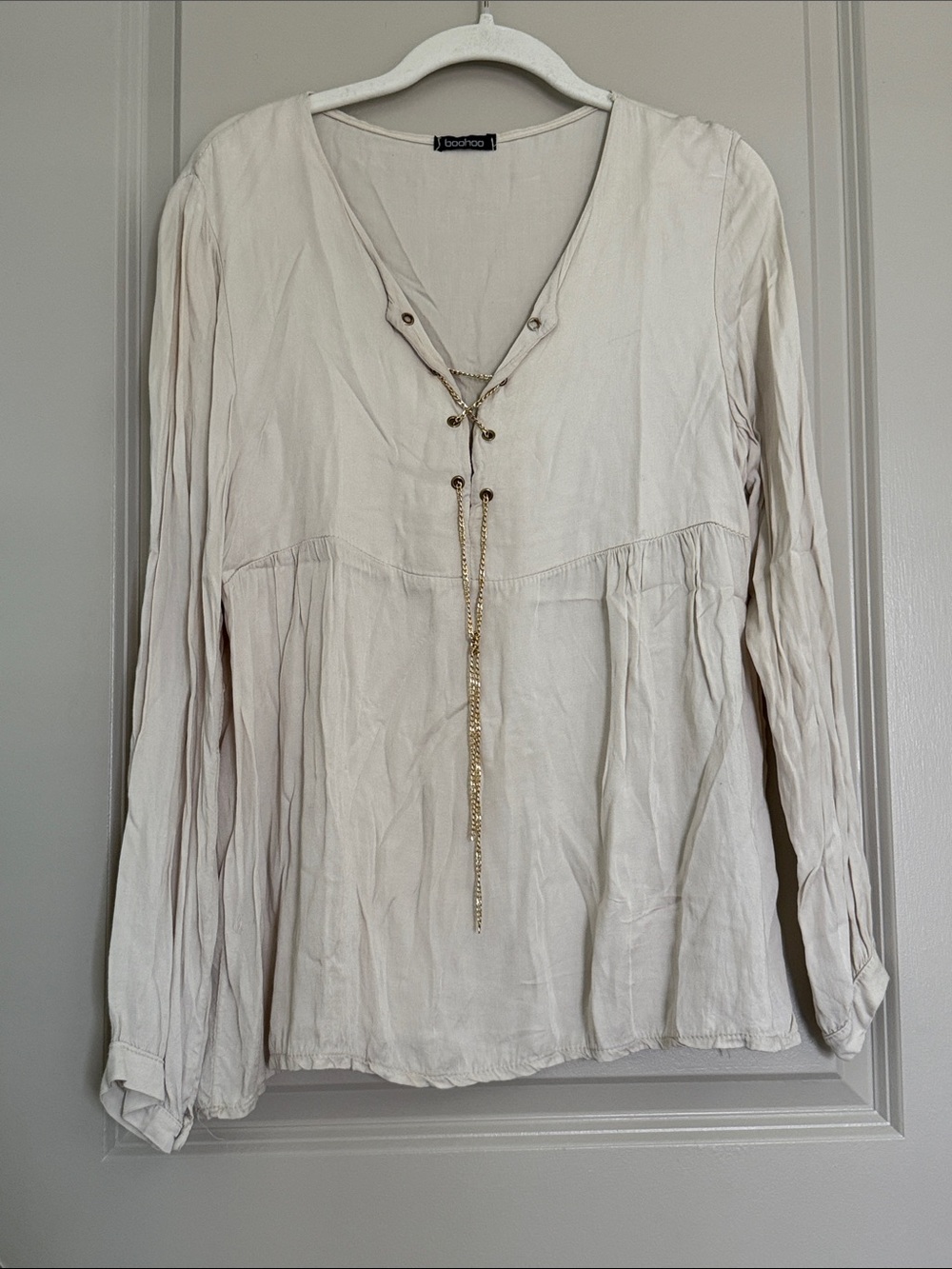Boohoo Cream Long Sleeve Blouse with Gold Chain Detail
